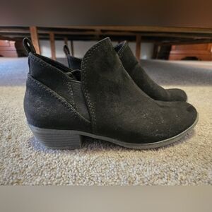 Women's Black Low Cut Booties - SO brand - Size 7.5